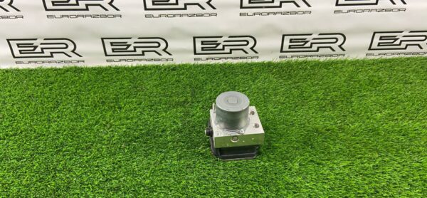 Блок ABS Jaguar F Pace X761