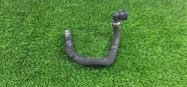 Патрубок охлаждения Jaguar F Pace Velar