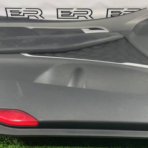 Обшивка двери задняя левая Hyundai Santa Fe TM