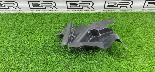 Пыльник двигателя передний правый Jaguar F Pace