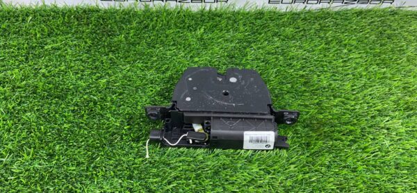 Замок крышки багажника BMW F06