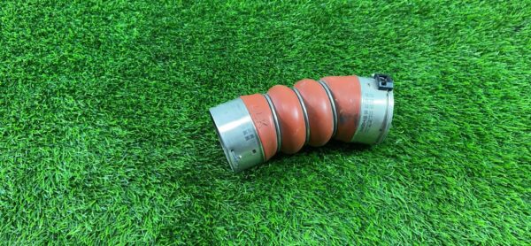 Патрубок интеркулера правый BMW F06 F12 F13 F10