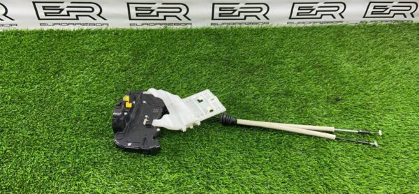 Замок задний левый Hyundai Santa Fe TM 2.2