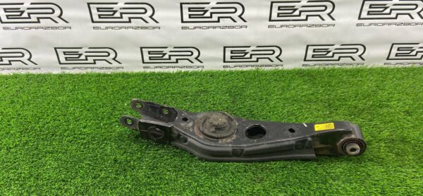 Рычаг задний правый нижний Hyundai santa fe