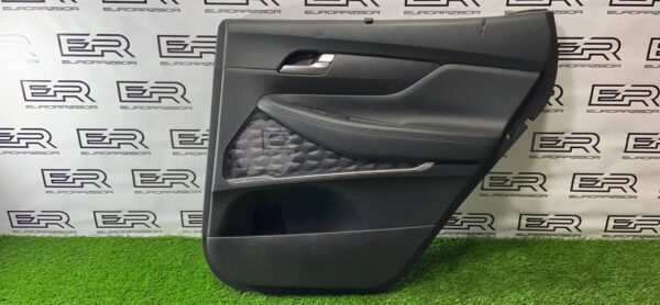 Обшивка салона двери Hyundai Santa Fe TM