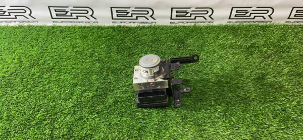 Блок ABS на Hyundai Santa Fe TM