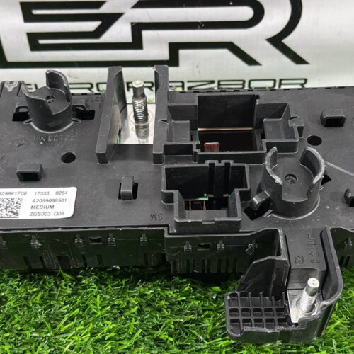 Блок предохранителей Mercedes GLC X253