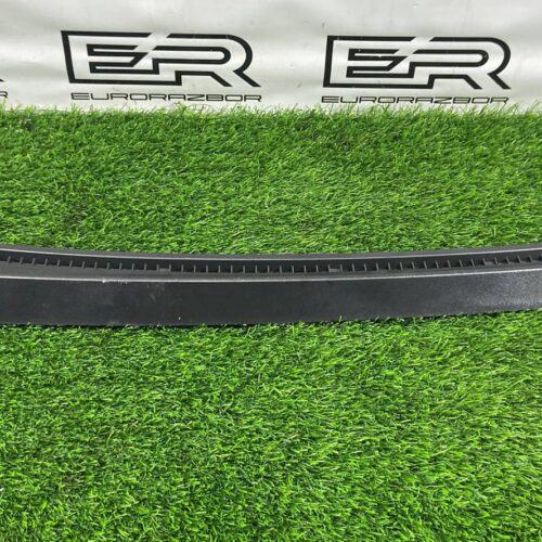 Накладка декоративная Mercedes GLC X253/C253