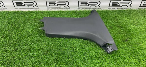 Обшивка стойки правая для Mercedes GLC X253/C253