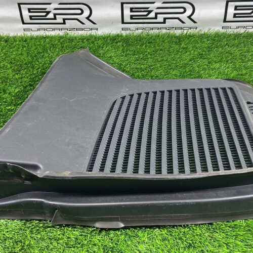 Уголок жабо правый для Mercedes Benz GLC Класс X25