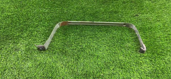 Крепление бака Mercedes