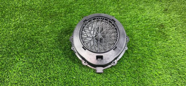 Динамик задний Macan GTS 95B