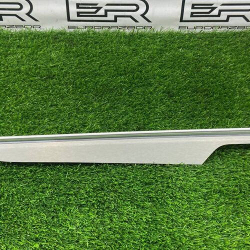 Накладка обшивки двери задняя Macan GTS 95B