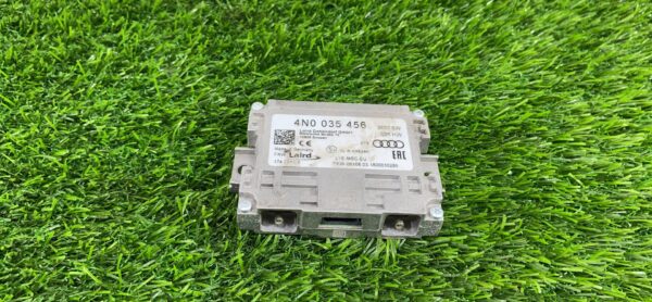 Усилитель антенны Porsche Macan 95B