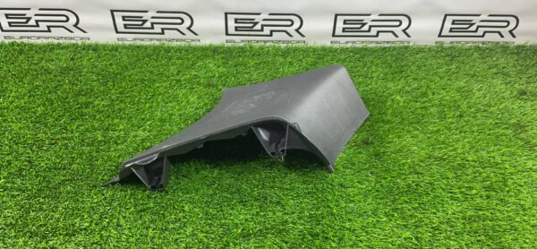 Обшивка левой стойки Porsche Macan 95B