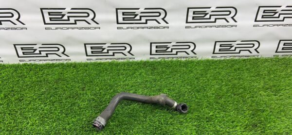 Патрубок системы охлаждения Mercedes E W213/S213