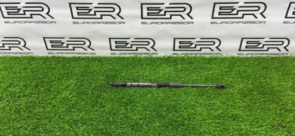 Амортизатор капота Hyundai Santa Fe TM