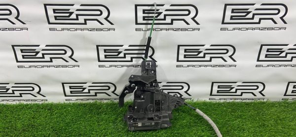 Замок двери задней левой Mercedes Benz C