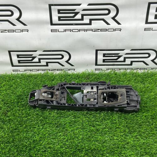 Скелет ручки передний левый двери Mercedes C