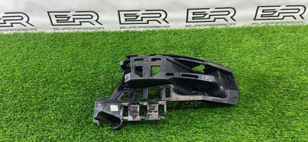 Кронштейн крепления бампера Porsche Macan 95B