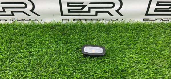 Плафон подсветки салона Mercedes E W213/S213