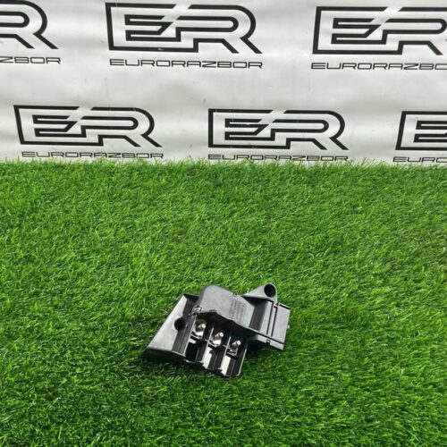 Блок предохранителей Porsche Macan 95B