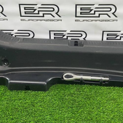 Обшивка багажника Мерседес 213 A2136900041