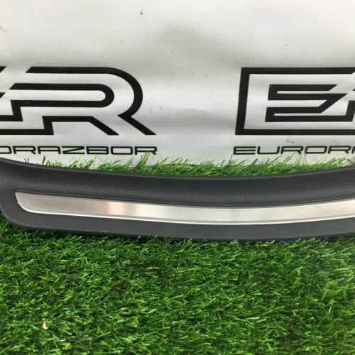 Накладка порога внутренняяяKia Stinger 1 CK