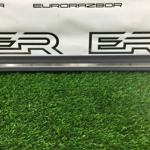 Накладка порога левая Kia Stinger 1 CK