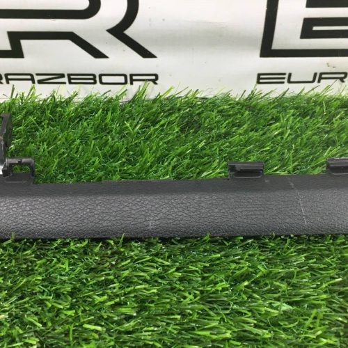 Декоративная накладка Kia Stinger 1 CK