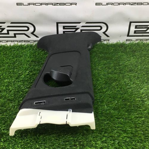 Обшивка стойки правая Kia Stinger 1 CK