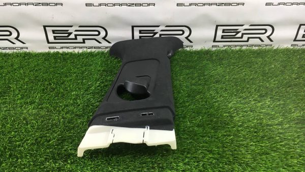 Обшивка стойки правая Kia Stinger 1 CK