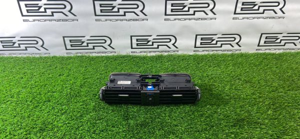 Дефлектор обдува салона централ BMW F36 GrandCoupe