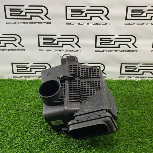 Корпус воздушного фильтра Kia Stinger GT