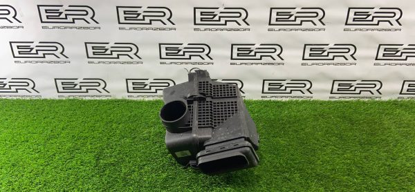 Корпус воздушного фильтра Kia Stinger GT