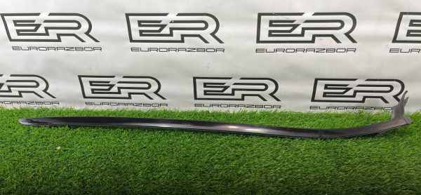 Молдинг лобового стекла Kia Stinger 1 CK