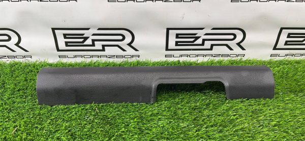 Накладка порога (внутренняя) Kia Stinger 1 CK