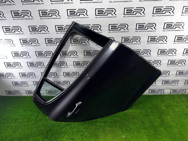 Дверь задняя правая Kia Stinger 1 CK