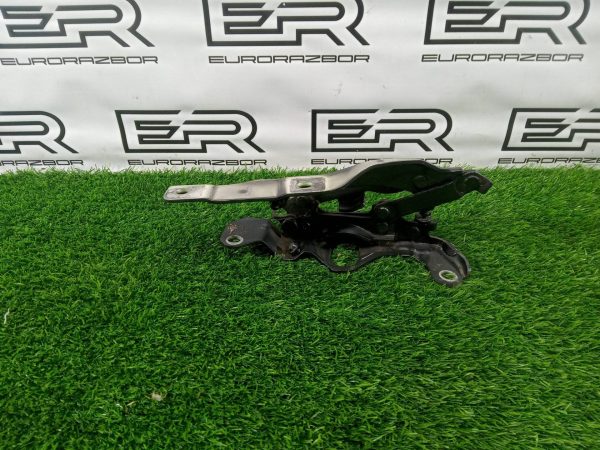 Петля капота правая Kia Stinger