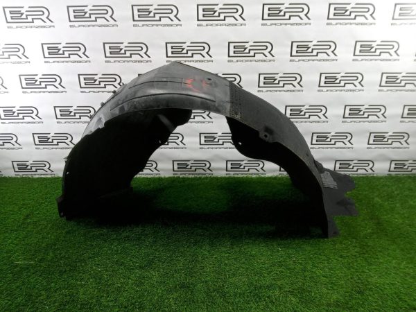 Подкрылок передний левый Kia Sorento