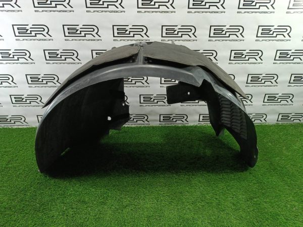 Подкрылок передний правый Range Rover Sport
