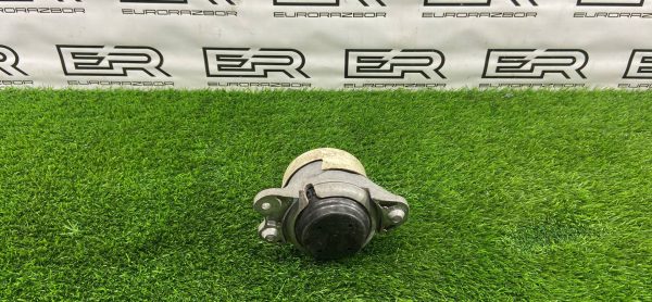 Подушка двигателя Mercedes 63 AMG w213 X253 W205