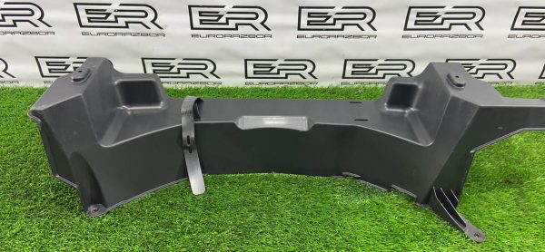 Пластик салона Range Rover