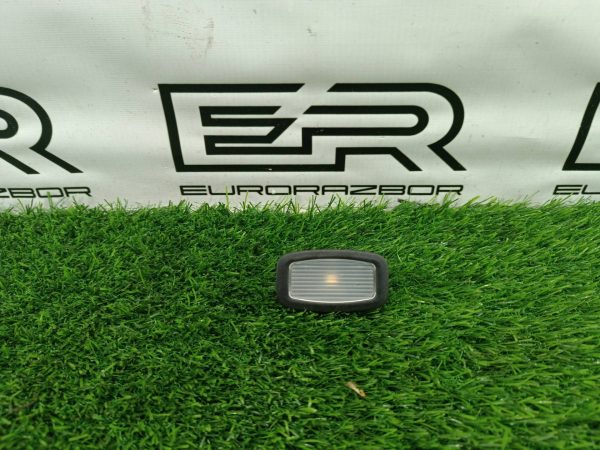 Плафон подсветки салона Mercedes E W213/S213