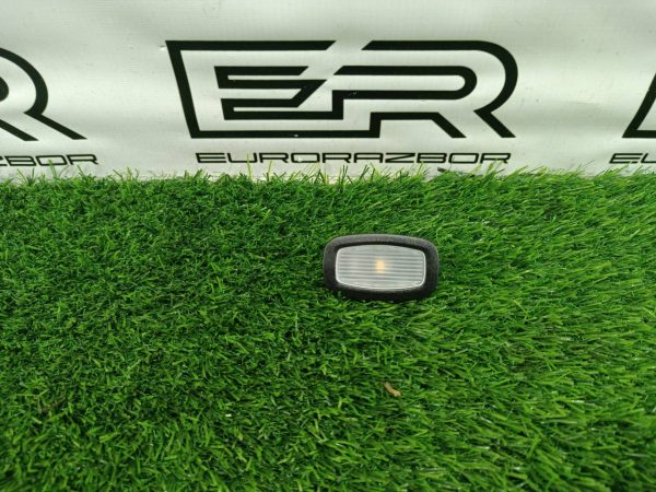 Плафон подсветки салона Mercedes E W213/S213