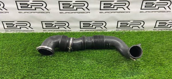 Патрубок воздушного фильтра Range Rover Sport l494