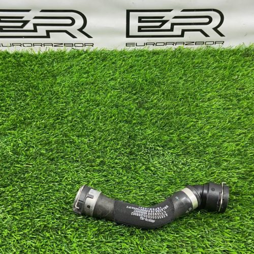 Патрубок охлаждения Mercedes GLC 63 M177