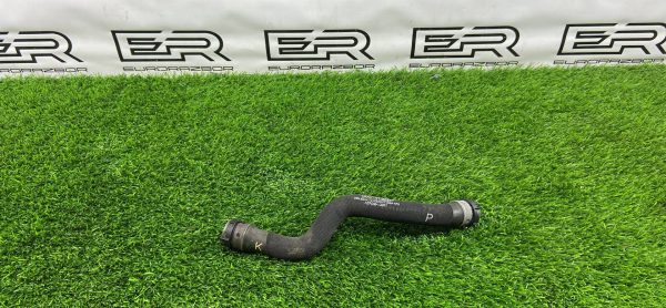 Патрубок охлаждения Mercedes GLC 63 M177