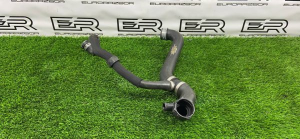 Патрубок охлаждения Mercedes GLC 63 M177