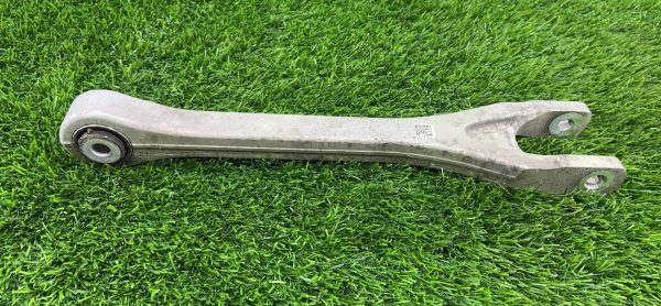 Кулак передний правый Mercedes GLC 63 AMG